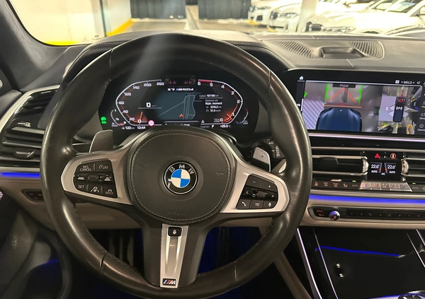BMW X7 cena 389000 przebieg: 101000, rok produkcji 2019 z Skalbmierz małe 742